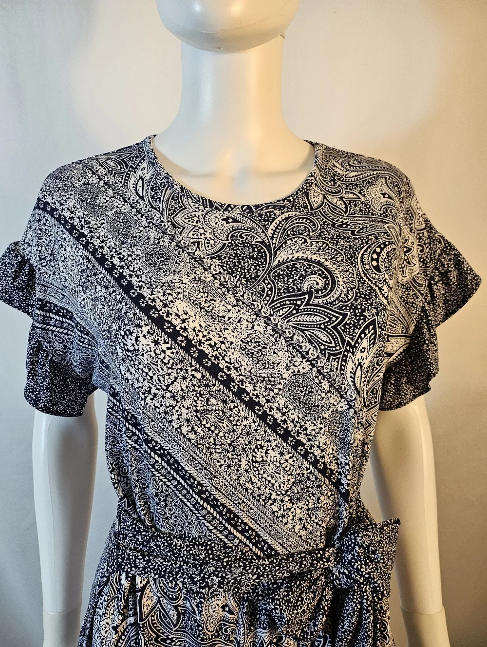 NWT Michael Michael Kors Navy White Paisley Floral Ruffle Wrap Style Dress